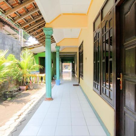 Losmen Melati Hotel Bantul Bagian luar foto