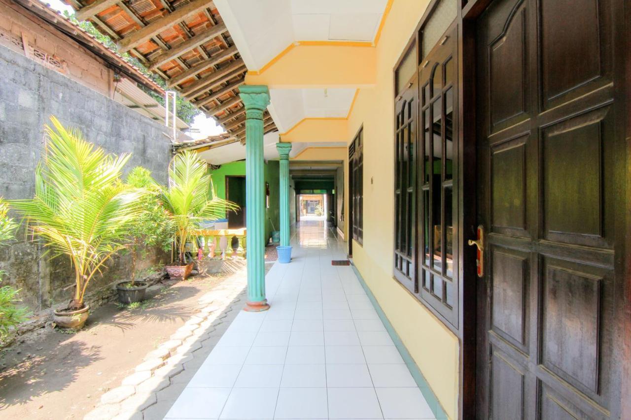 Losmen Melati Hotel Bantul Bagian luar foto