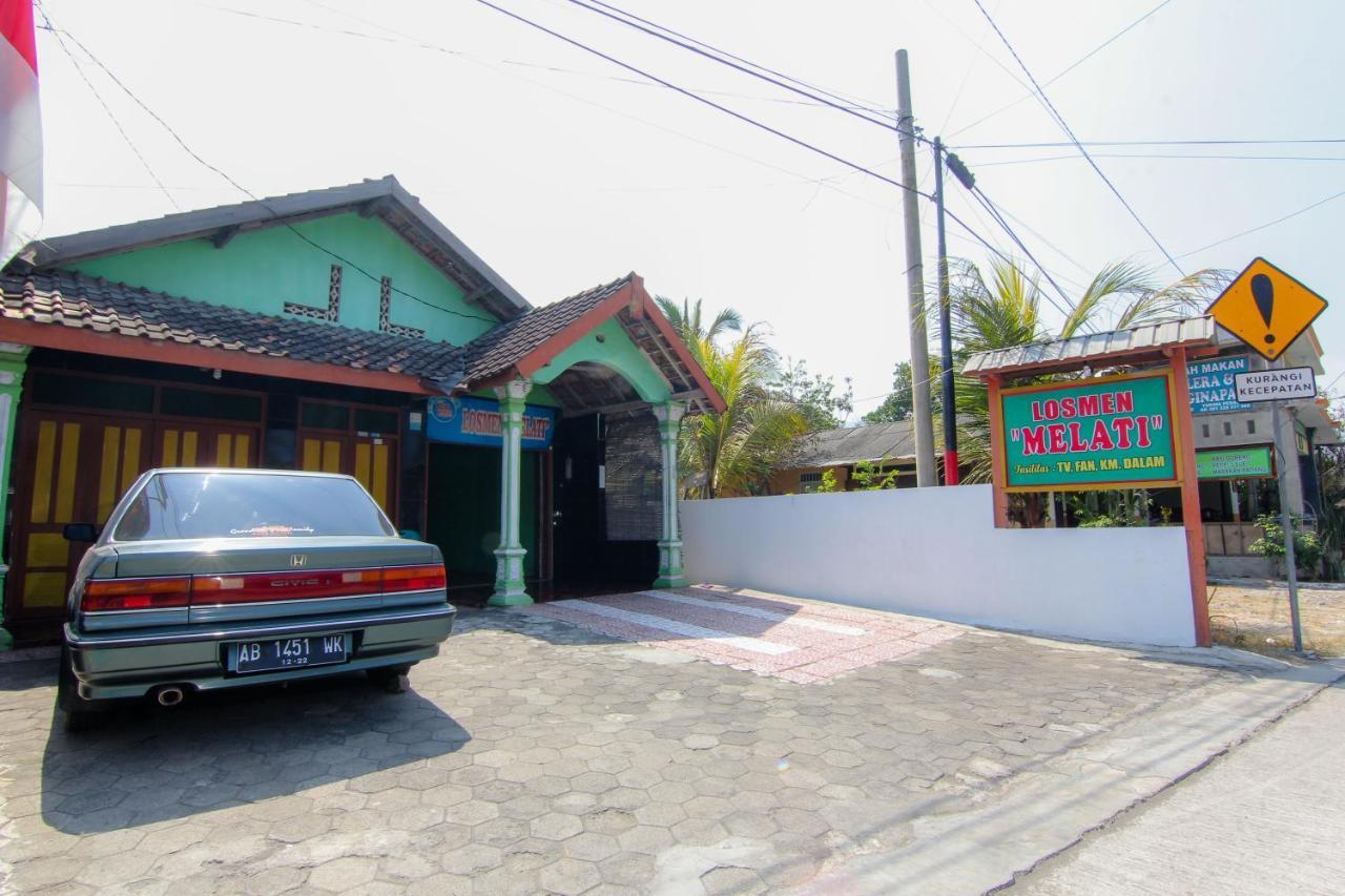 Losmen Melati Hotel Bantul Bagian luar foto